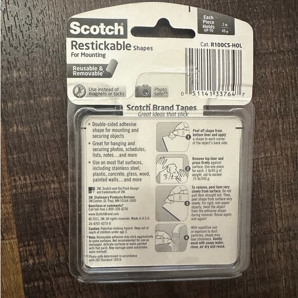 Scotch Restickable Shapes for Mounting Holiday Edition - Picture 2 of 5